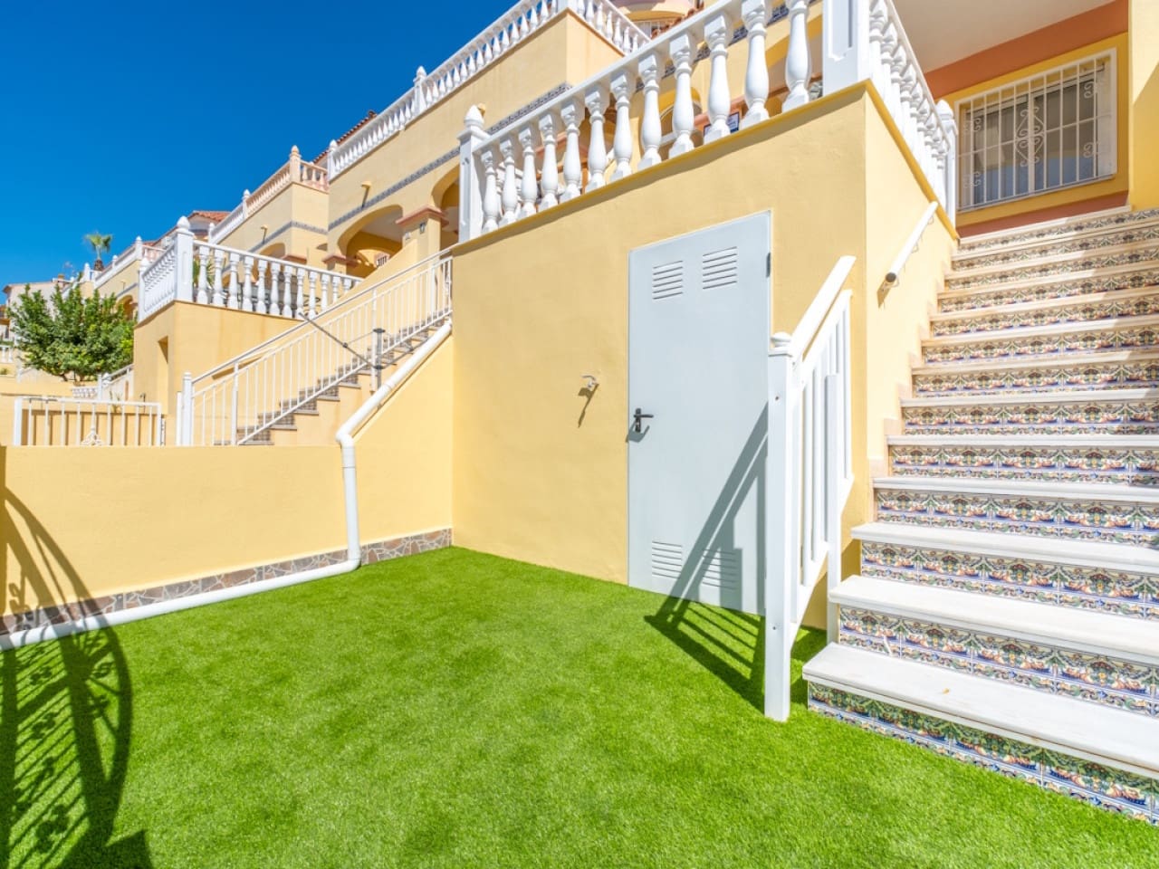 2 soverom Hus til salgs i Orihuela Costa med svømmebasseng garasje - € 229 800 (Ref: 10144725)