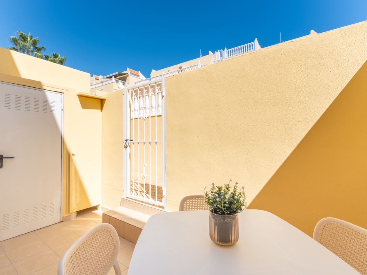 2 soverom Hus til salgs i Orihuela Costa med svømmebasseng garasje - € 229 800 (Ref: 10144725)