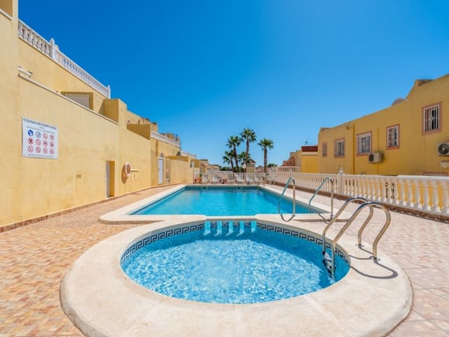 2 soverom Hus til salgs i Orihuela Costa, Orihuela med svømmebasseng garasje - € 229 800 (Ref: 10144725)