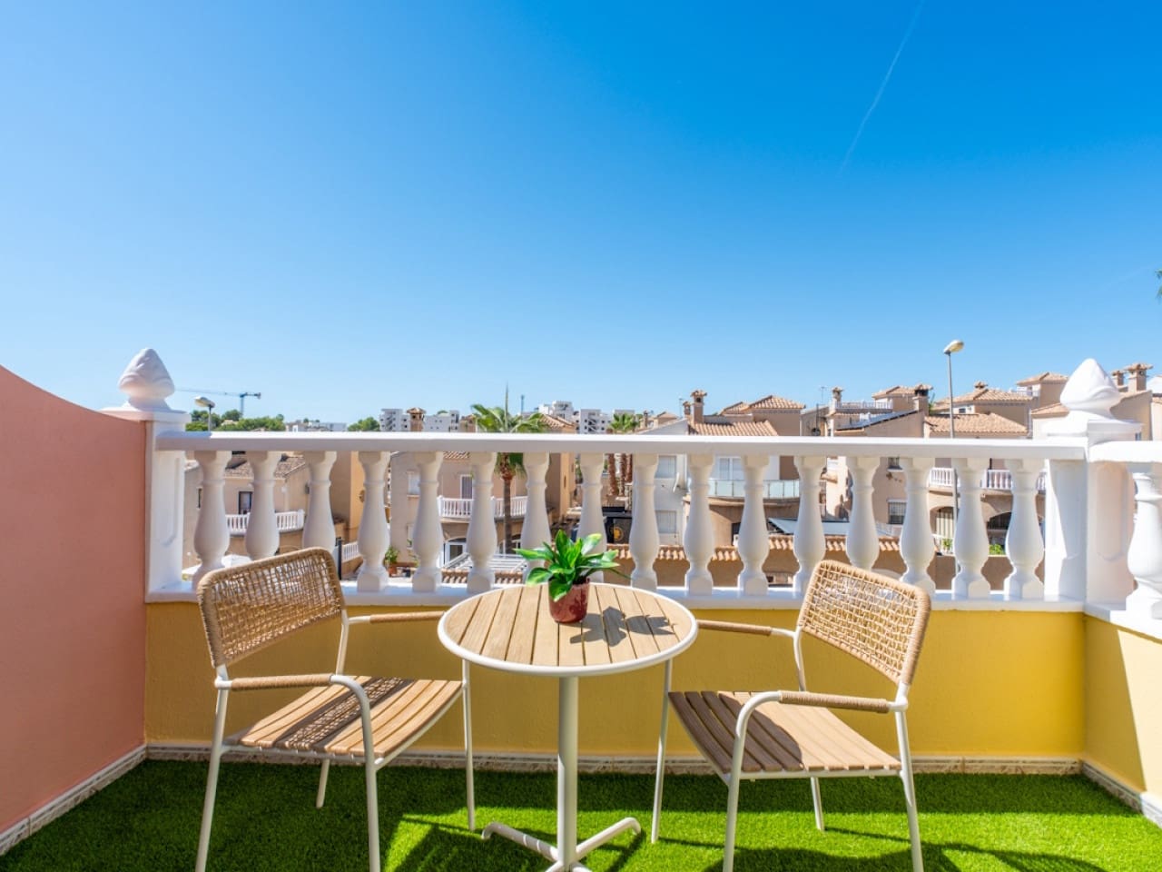 2 soverom Hus til salgs i Orihuela Costa med svømmebasseng garasje - € 229 800 (Ref: 10144725)