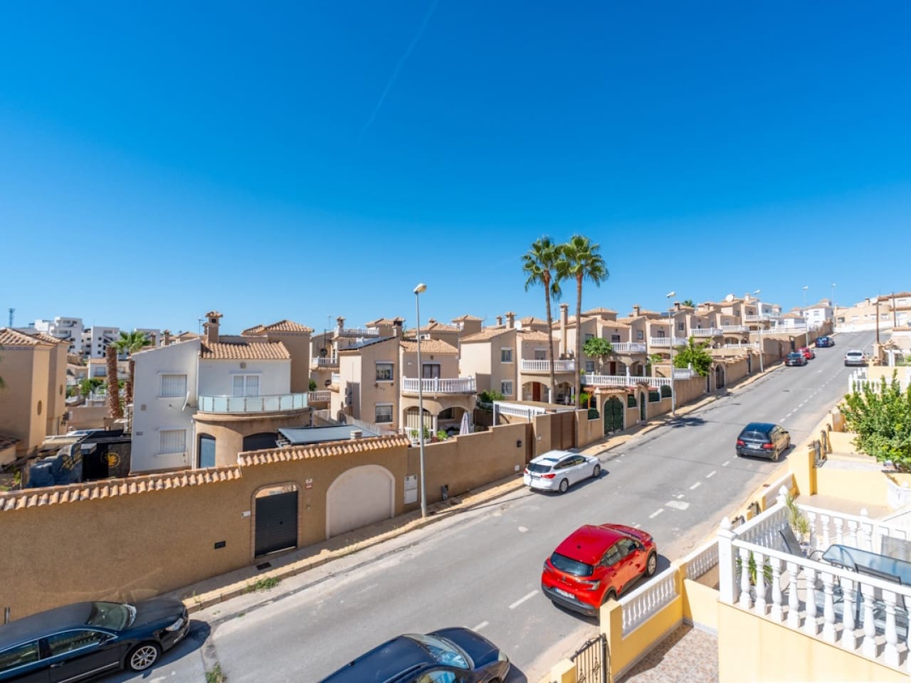 2 soverom Hus til salgs i Orihuela Costa med svømmebasseng garasje - € 229 800 (Ref: 10144725)