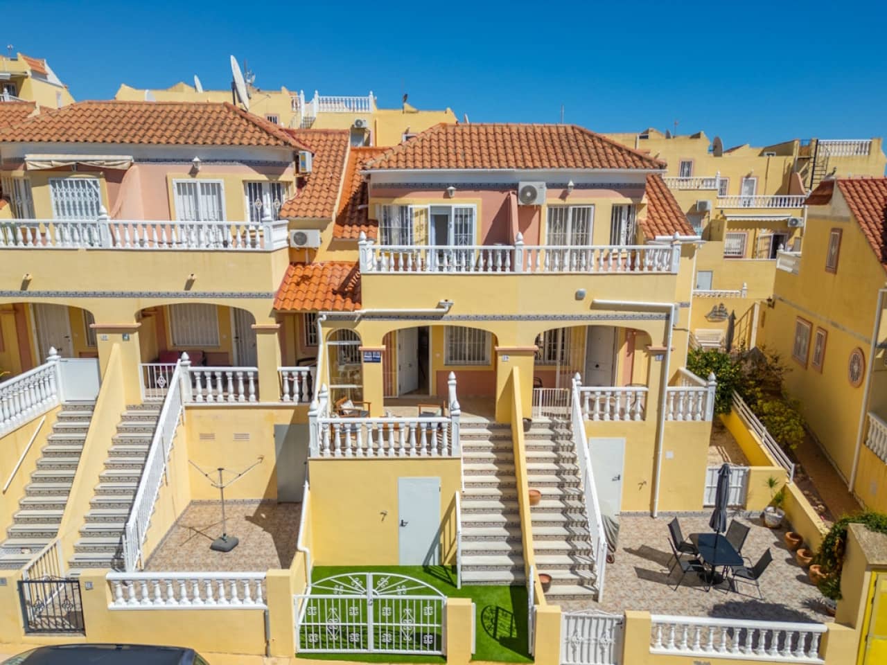 2 soverom Hus til salgs i Orihuela Costa med svømmebasseng garasje - € 229 800 (Ref: 10144725)