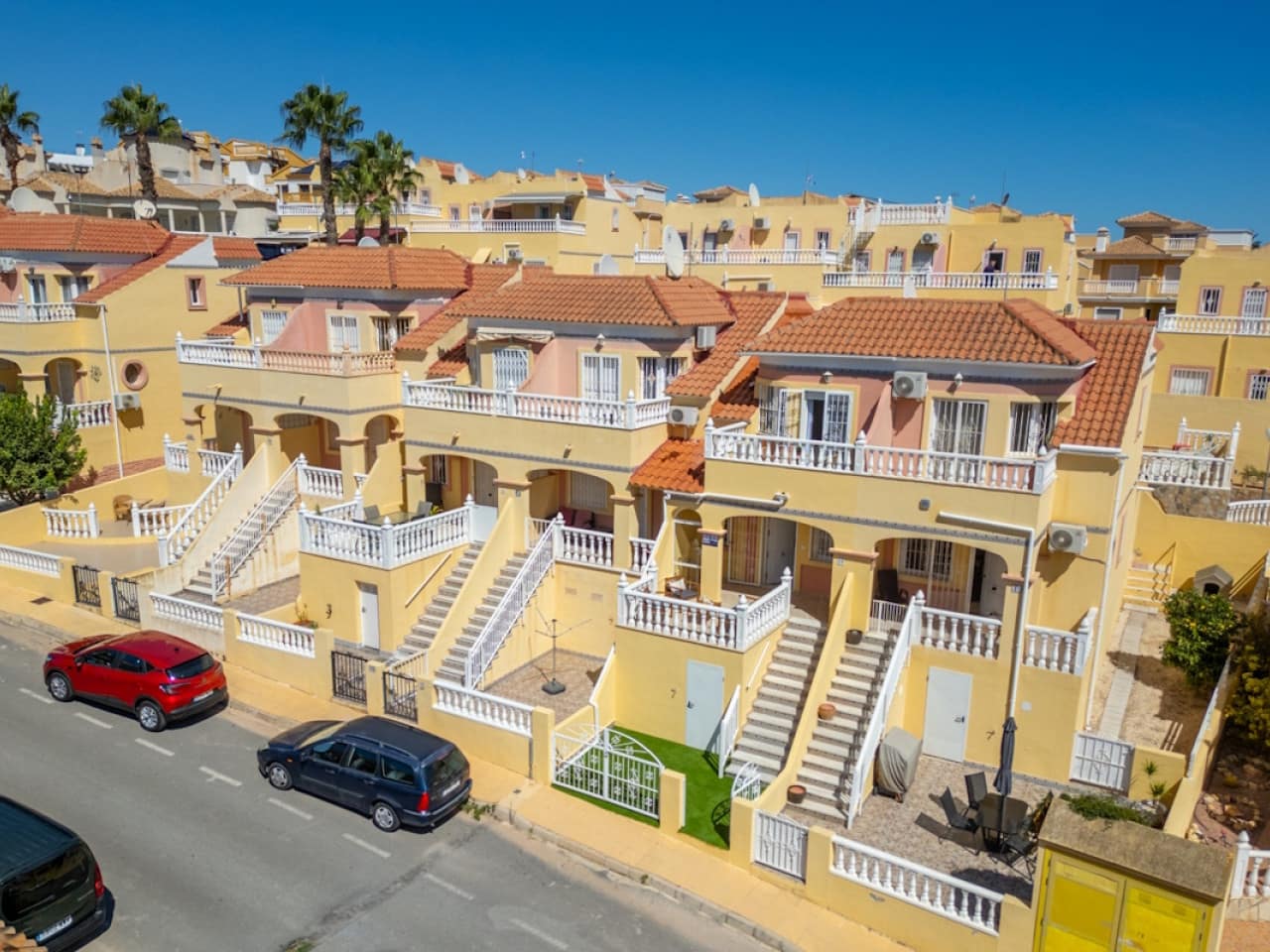 2 soverom Hus til salgs i Orihuela Costa med svømmebasseng garasje - € 229 800 (Ref: 10144725)