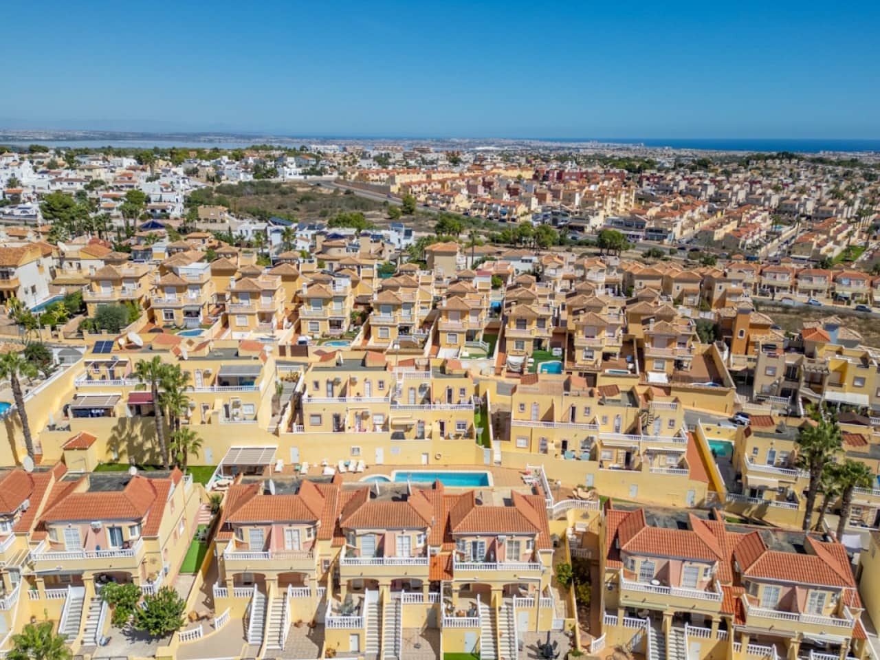 2 soverom Hus til salgs i Orihuela Costa med svømmebasseng garasje - € 229 800 (Ref: 10144725)