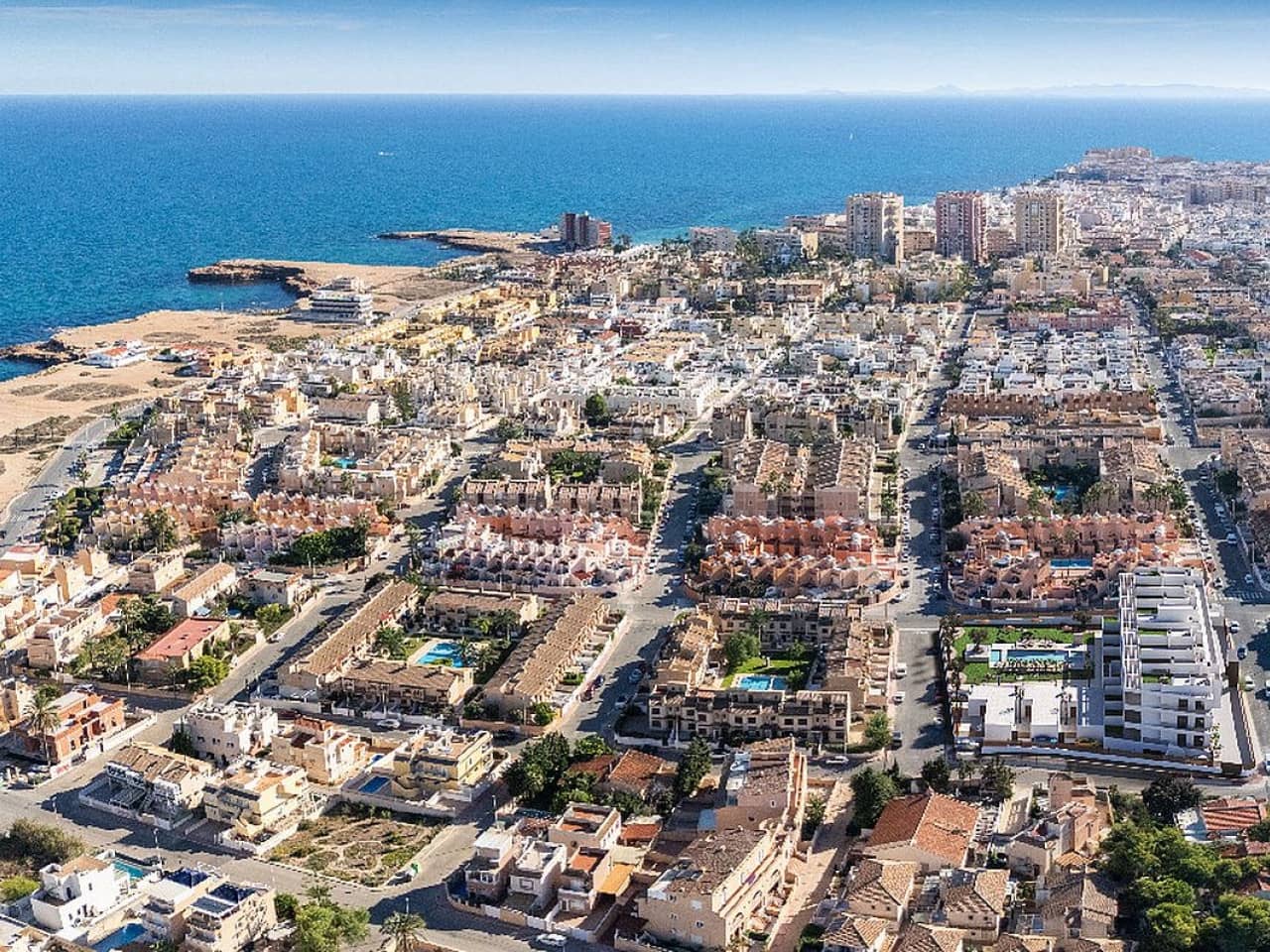 2 Zimmer Apartment zu verkaufen in Torrevieja mit Pool Garage - 339.900 € (Ref: 10147374)