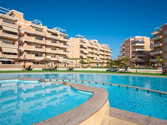 Apartamento de 3 habitaciones en El Raso, Guardamar del Segura en venta con piscina garaje - 398.000 € (Ref: 10155266)