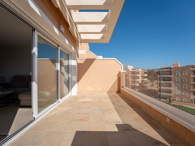 Apartamento de 3 habitaciones en El Raso, Guardamar del Segura en venta con piscina garaje - 398.000 € (Ref: 10155266)
