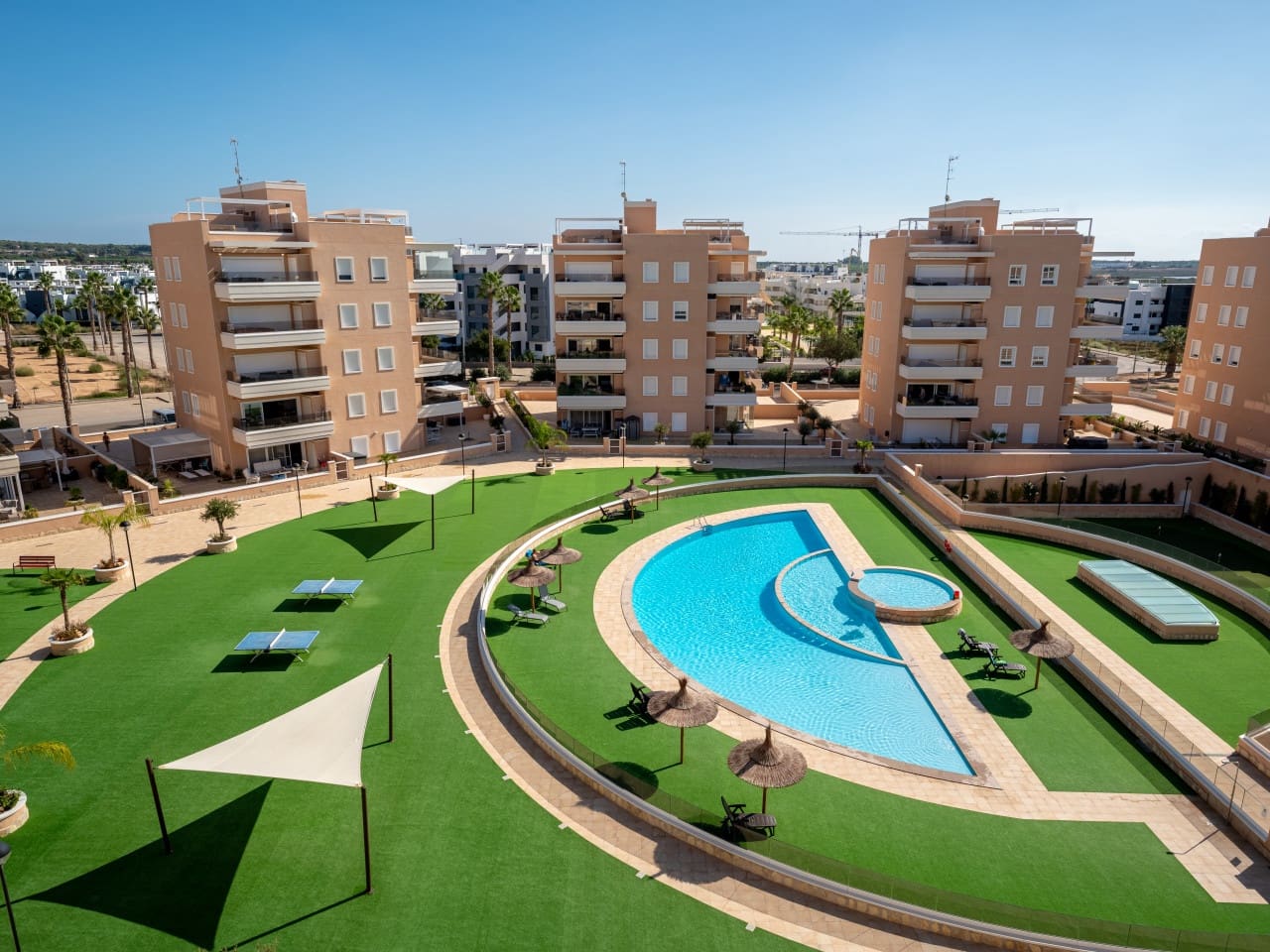 3 soveværelse Lejlighed til salg i El Raso med swimmingpool garage - € 398.000 (Ref: 10155266)
