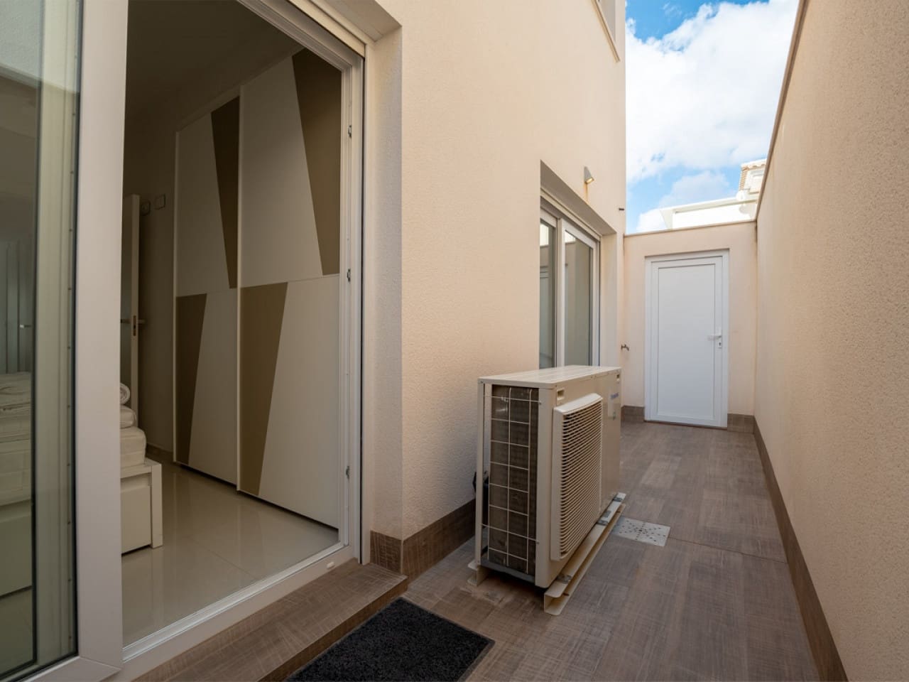 3 sovrum Radhus till salu i Torrevieja med pool garage - 299 900 € (Ref: 10162273)