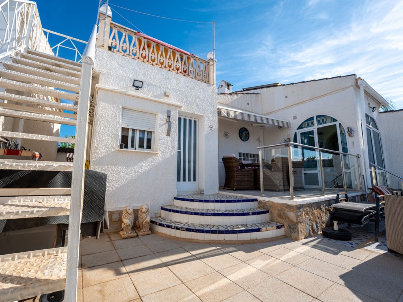 3 soveværelse Villa til salg i San Luis med swimmingpool garage - € 330.000 (Ref: 10168720)