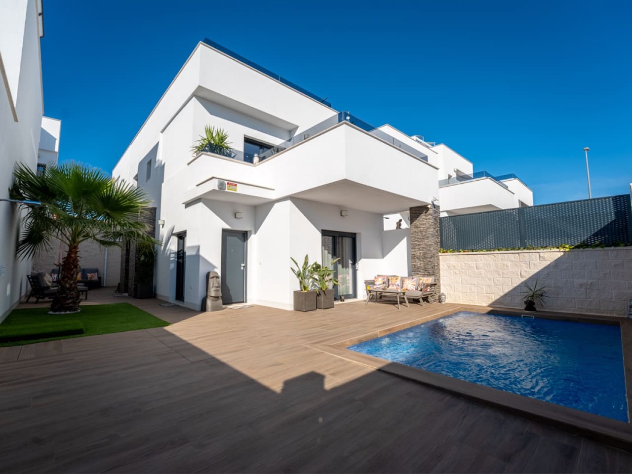 3 soverom Villa til salgs i Los Montesinos med svømmebasseng - € 469 000 (Ref: 10174769)