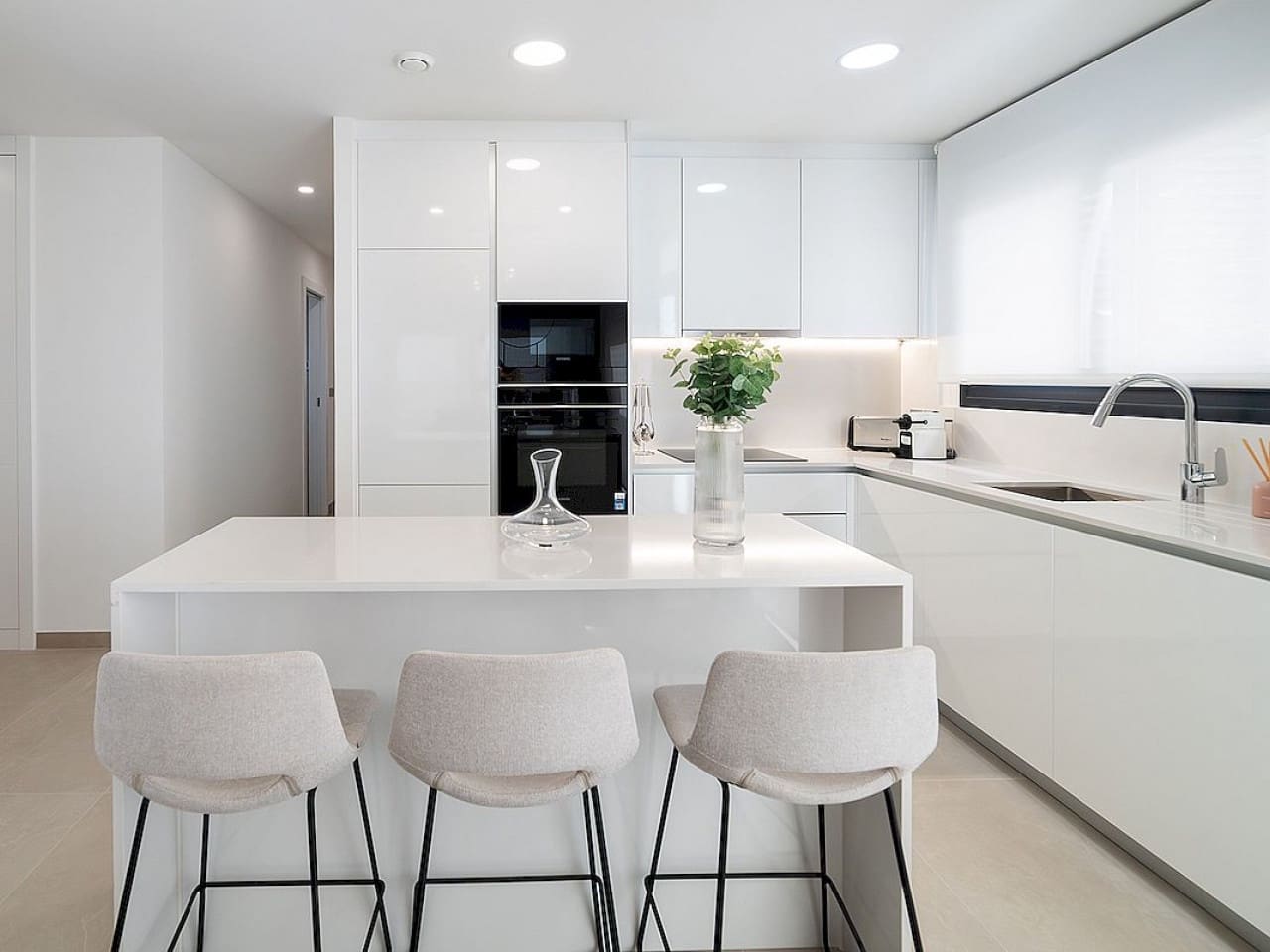 3 makuuhuone Huoneisto myytävänä paikassa Benidorm mukana uima-altaan - 895 000 € (Ref: 9318192)