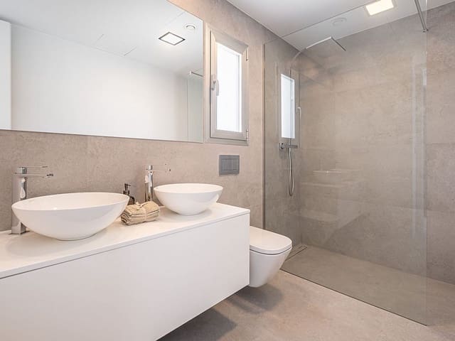 3 quarto Moradia para venda em Benidorm com piscina - 695 000 € (Ref: 9318203)