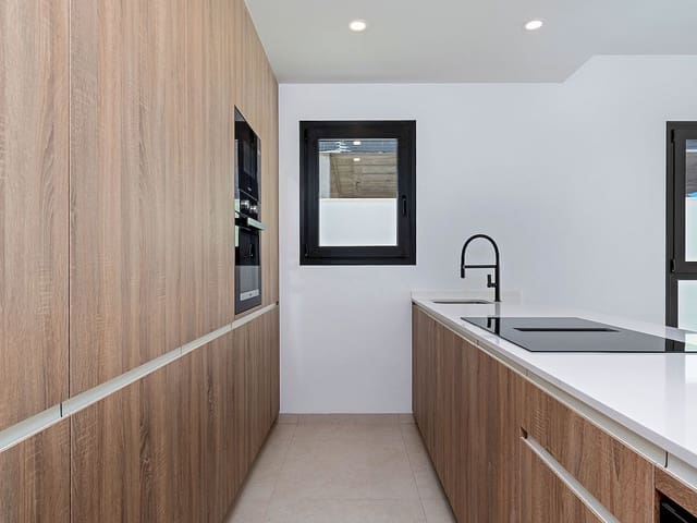 3 quarto Moradia em Banda para venda em Pilar de la Horadada com piscina - 339 900 € (Ref: 9318216)