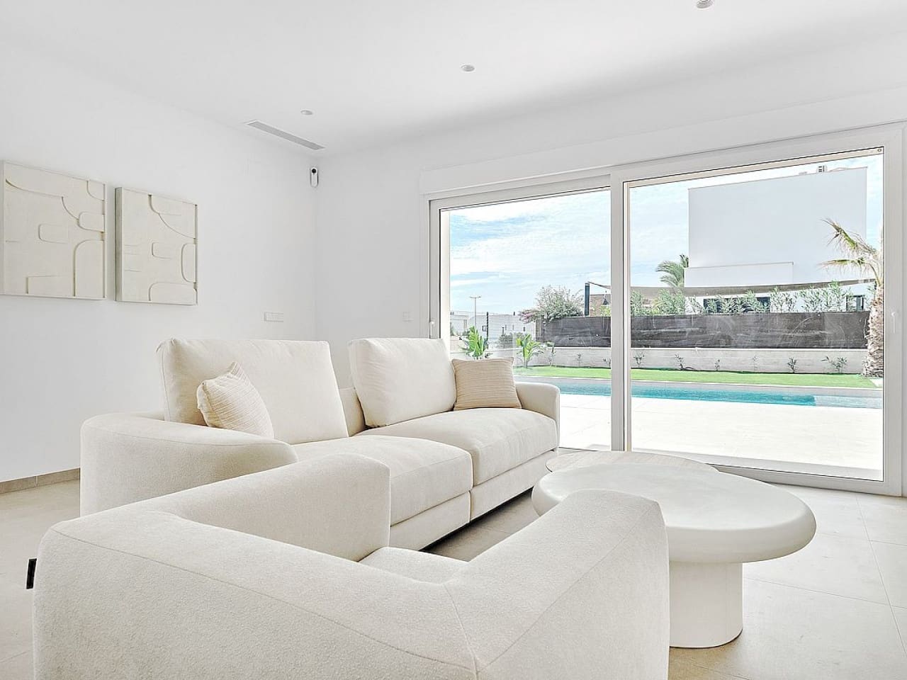 3 bedroom Villa for sale in Los Montesinos with pool - € 439,000 (Ref: 9318220)