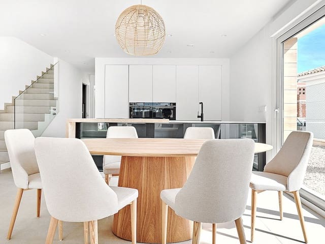 3 bedroom Villa for sale in Los Montesinos with pool - € 439,000 (Ref: 9318220)