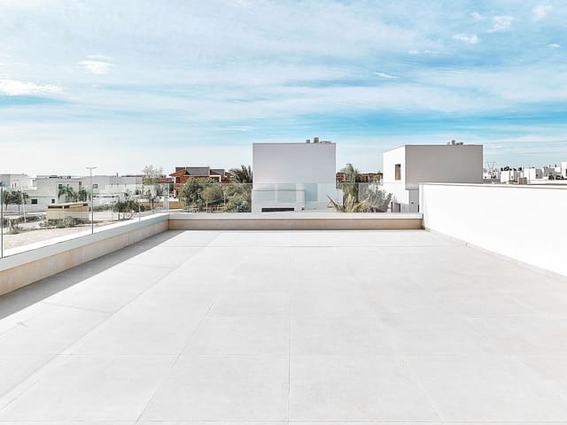 3 bedroom Villa for sale in Los Montesinos with pool - € 439,000 (Ref: 9318220)