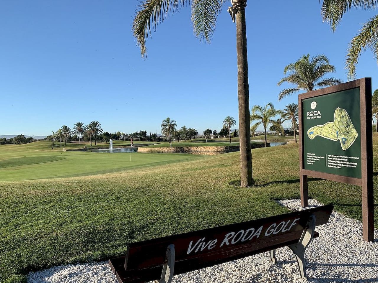 3 soveværelse Rækkehus til salg i Roda med swimmingpool - € 309.000 (Ref: 9318223)