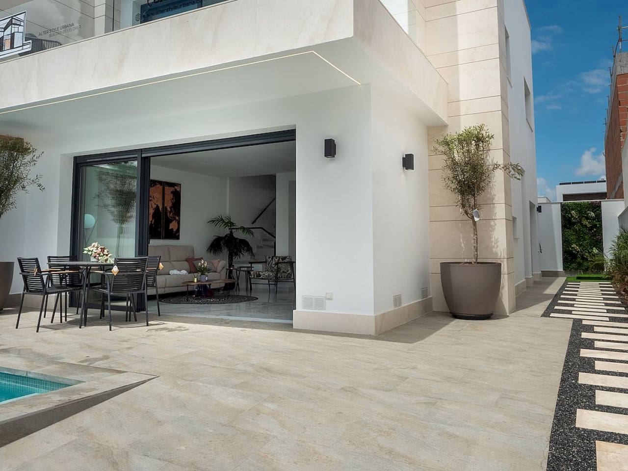 3 bedroom Villa for sale in San Pedro del Pinatar with pool - € 465,000 (Ref: 9318232)