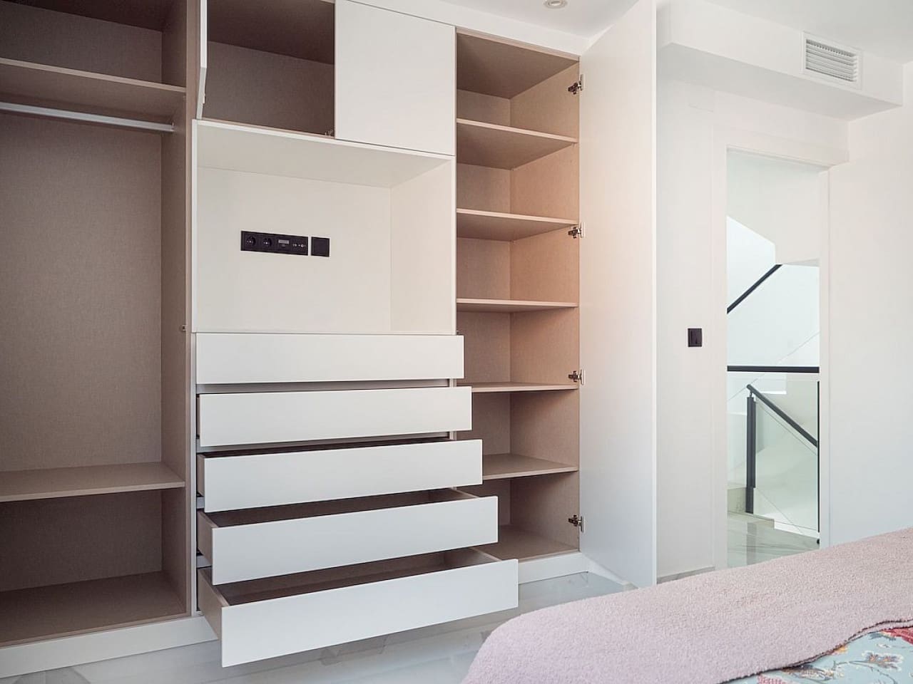 3 bedroom Villa for sale in San Pedro del Pinatar with pool - € 465,000 (Ref: 9318232)