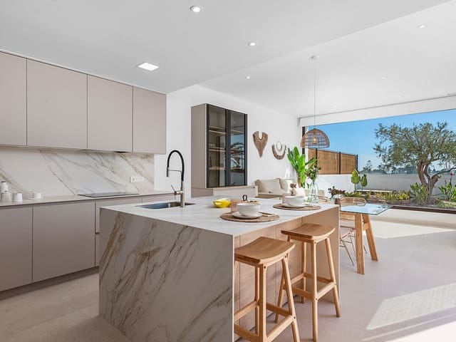 Ático de 3 habitaciones en Los Alcázares en venta con piscina garaje - 455.000 € (Ref: 9318240)