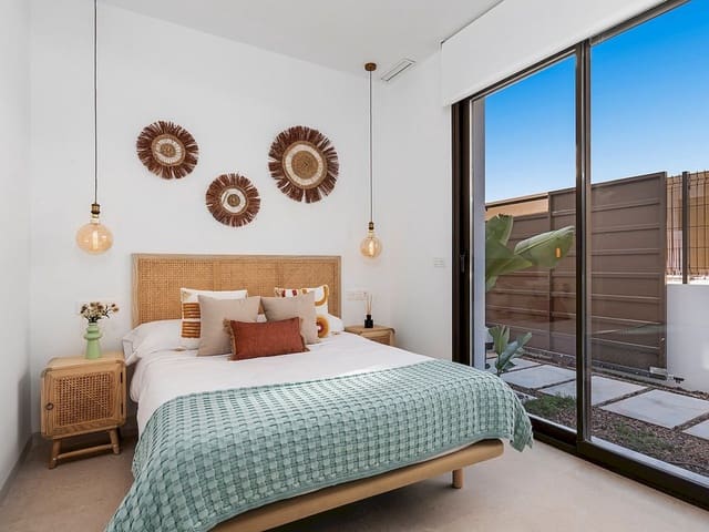 Ático de 3 habitaciones en Los Alcázares en venta con piscina garaje - 455.000 € (Ref: 9318240)