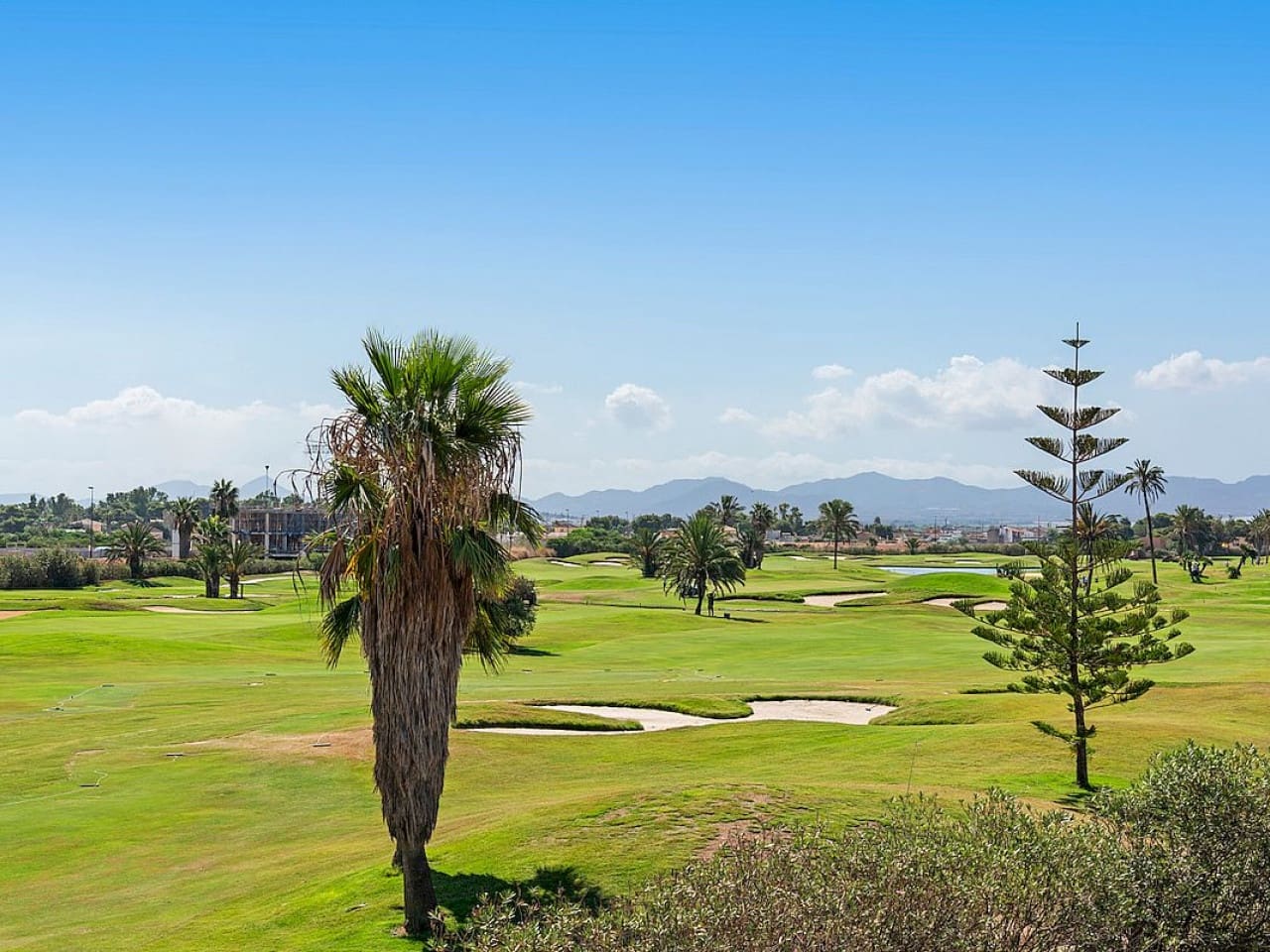 3 bedroom Villa for sale in Los Alcazares with pool garage - € 565,000 (Ref: 9318242)