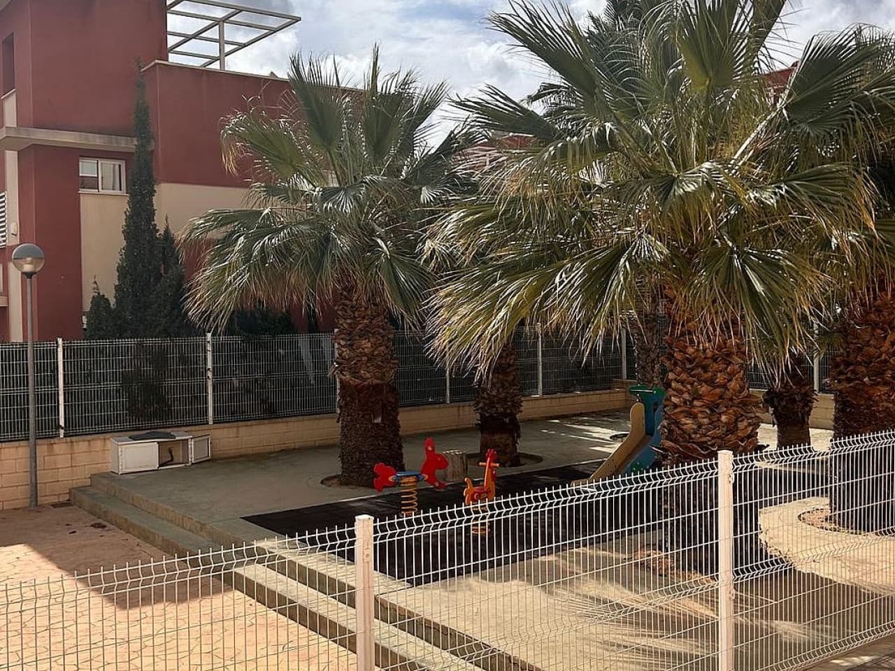 1 makuuhuone Huoneisto myytävänä paikassa Orihuela Costa mukana uima-altaan - 129 500 € (Ref: 9318246)