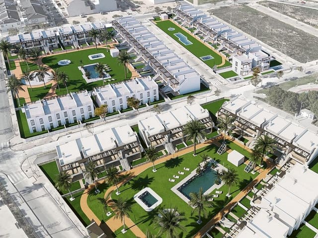 2 quarto Moradia em Banda para venda em Pilar de la Horadada com piscina - 296 000 € (Ref: 9318252)