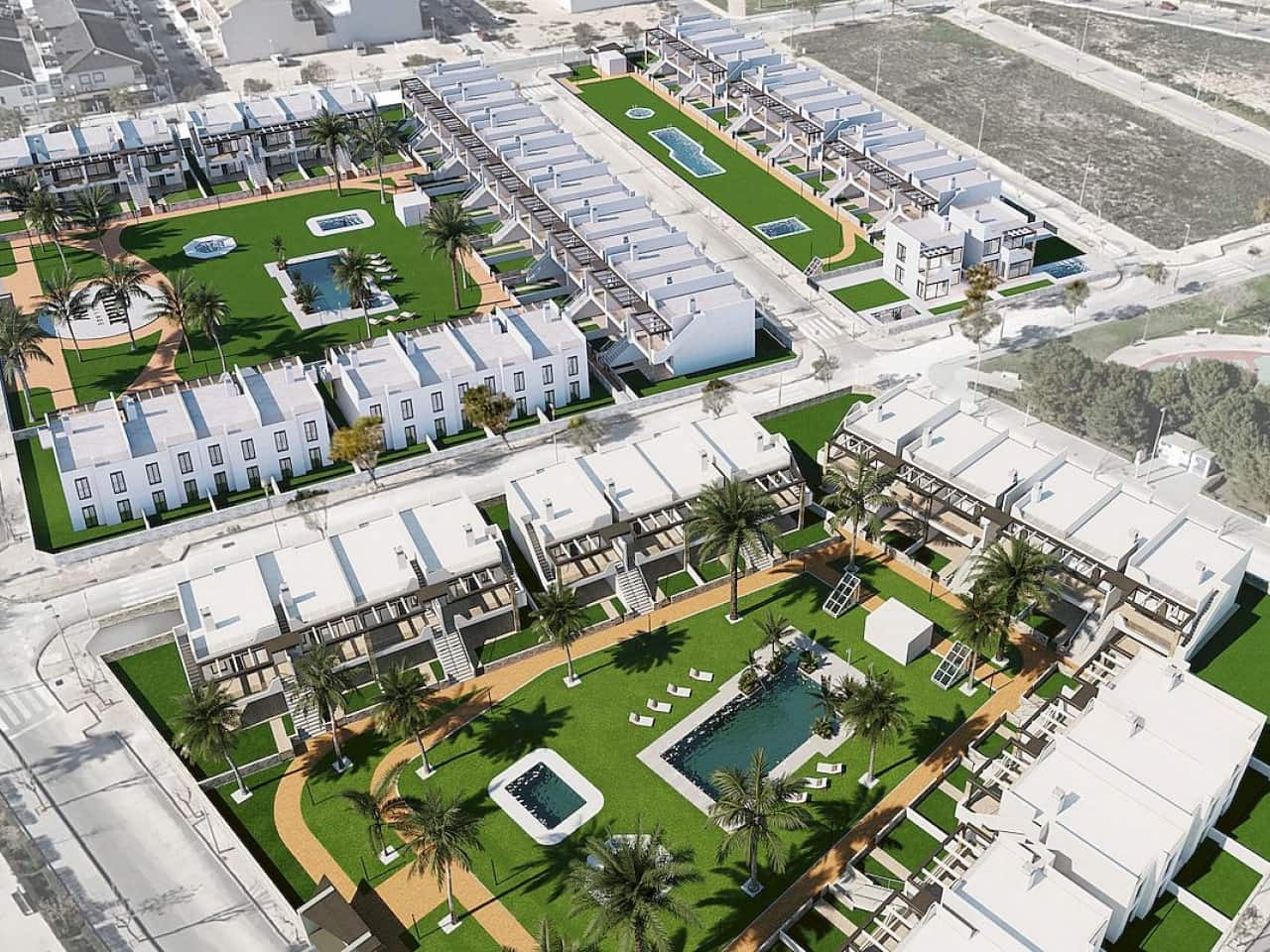 2 sovrum Radhus till salu i Pilar de la Horadada med pool - 296 000 € (Ref: 9318252)