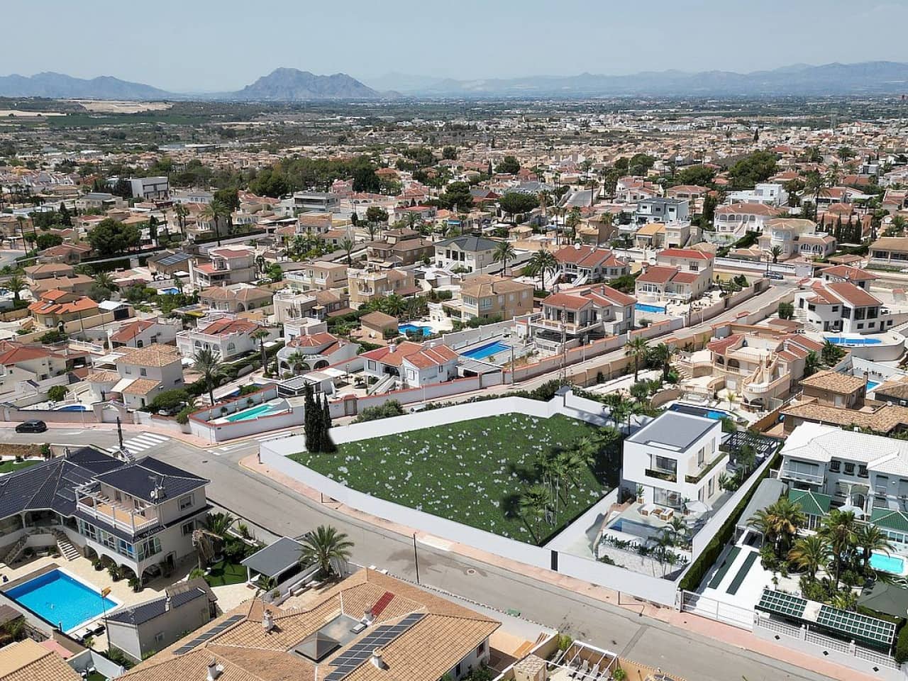 3 bedroom Villa for sale in Ciudad Quesada with pool - € 1,050,000 (Ref: 9318254)