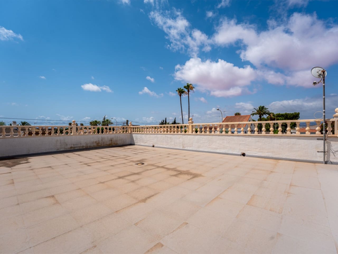 3 sovrum Villa till salu i La Siesta med pool - 399 000 € (Ref: 9318270)