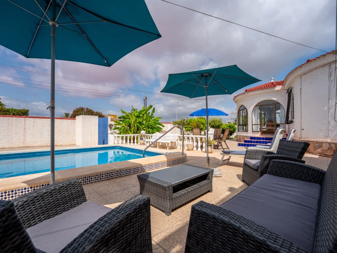 3 sovrum Villa till salu i La Siesta med pool - 399 000 € (Ref: 9318270)