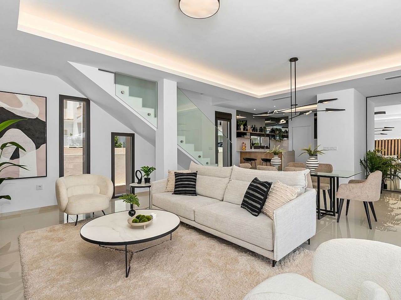 3 slaapkamer Villa te koop in Pueblo Bravo met zwembad - € 884.450 (Ref: 9318273)