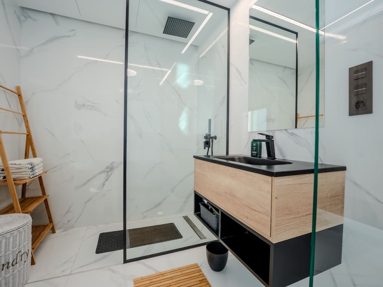 3 makuuhuone Huoneisto myytävänä paikassa El Raso mukana uima-altaan - 309 000 € (Ref: 9318288)