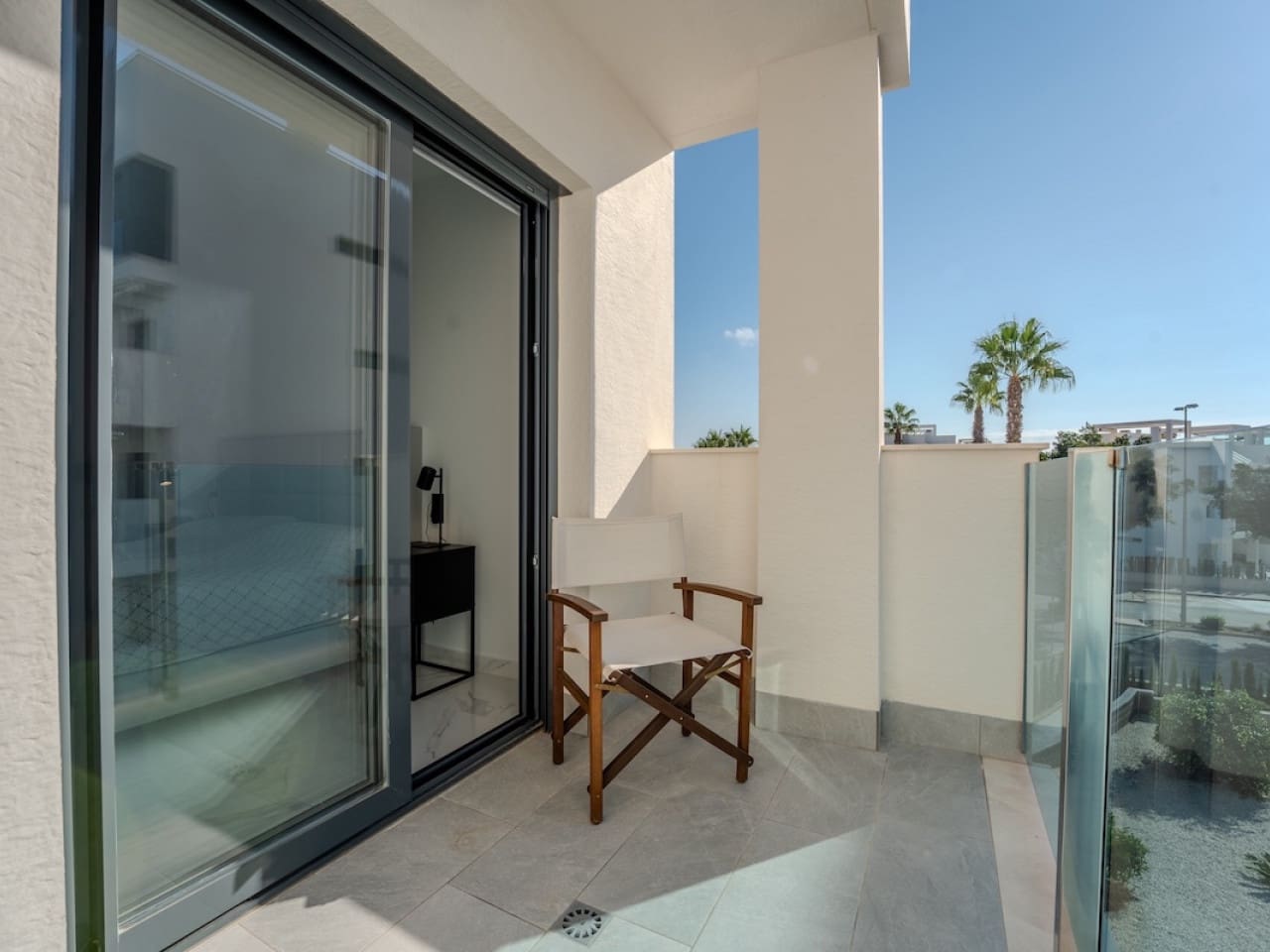 3 makuuhuone Huoneisto myytävänä paikassa El Raso mukana uima-altaan - 309 000 € (Ref: 9318288)