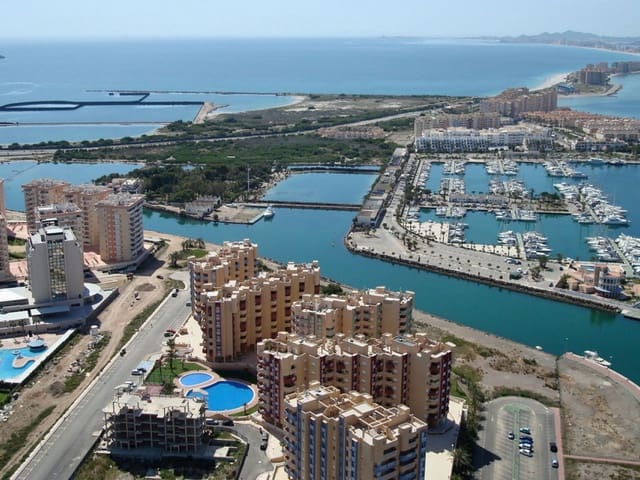 2 bedroom Apartment for sale in La Manga del Mar Menor with pool - € 213,259 (Ref: 9318290)