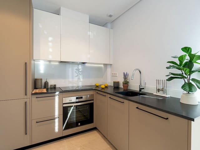 3 bedroom Villa for sale in Gran Alacant, Santa Pola with pool - € 350,000 (Ref: 9318294)