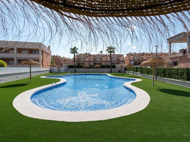 3 bedroom Villa for sale in Gran Alacant, Santa Pola with pool - € 350,000 (Ref: 9318294)