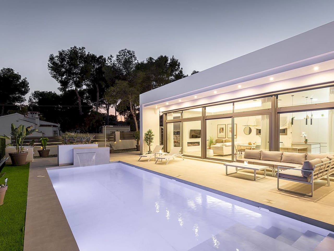 3 bedroom Villa for sale in Pinar de Campoverde with pool - € 825,000 (Ref: 9318297)