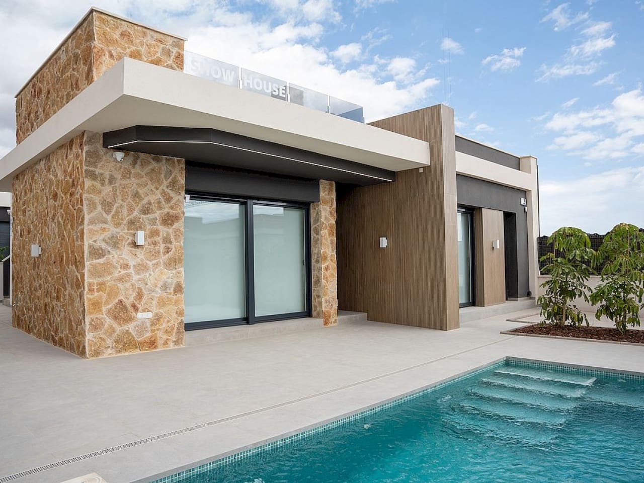 4 bedroom Villa for sale in Ciudad Quesada with pool - € 749,000 (Ref: 9318298)