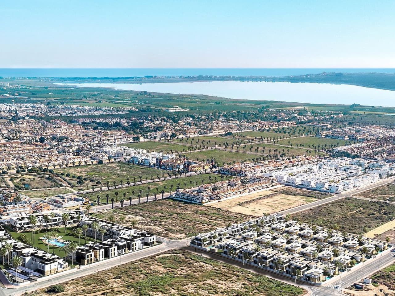 4 bedroom Villa for sale in Ciudad Quesada with pool - € 749,000 (Ref: 9318298)