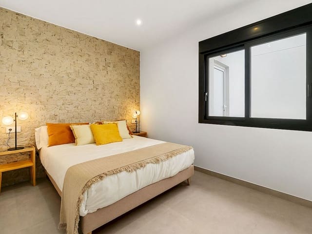 3 bedroom Villa for sale in San Pedro del Pinatar with pool - € 380,000 (Ref: 9318315)