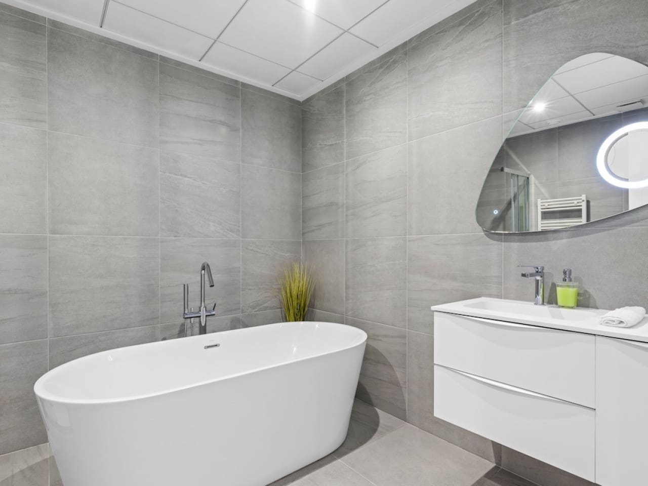 4 bedroom Villa for sale in San Miguel de Salinas with pool - € 695,000 (Ref: 9318332)