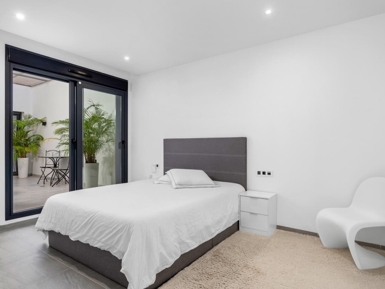 4 bedroom Villa for sale in San Miguel de Salinas with pool - € 695,000 (Ref: 9318332)