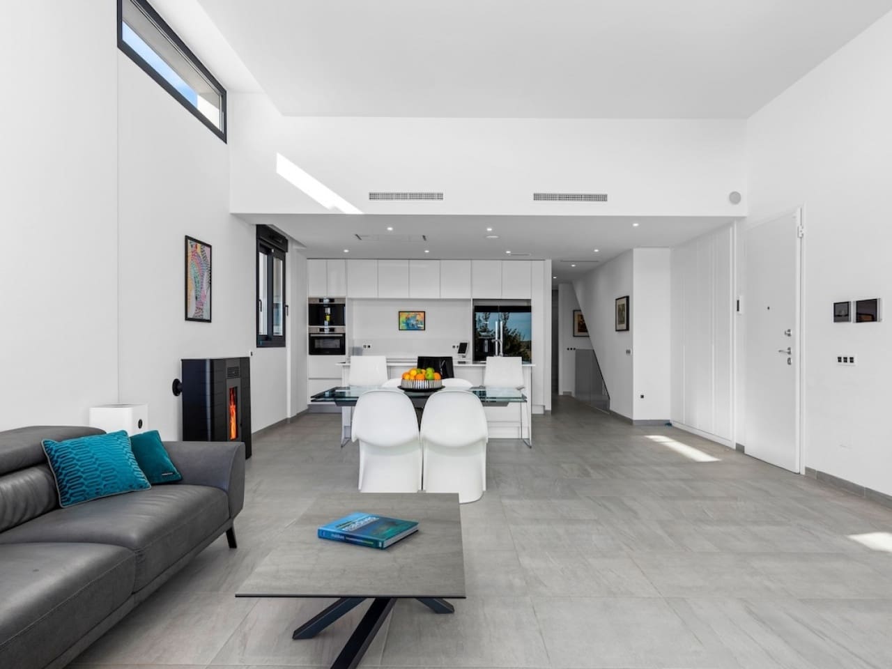 4 bedroom Villa for sale in San Miguel de Salinas with pool - € 695,000 (Ref: 9318332)