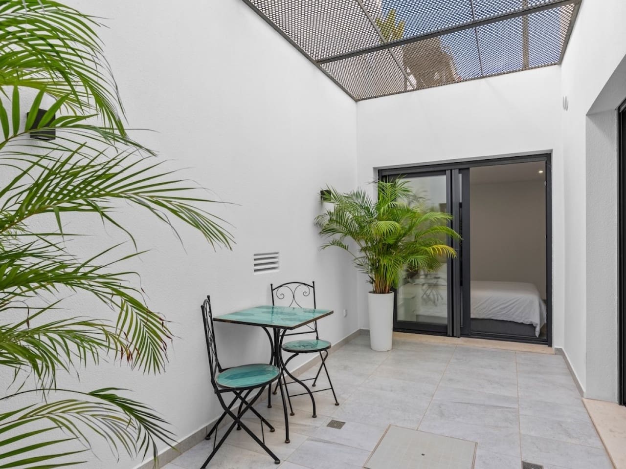 4 bedroom Villa for sale in San Miguel de Salinas with pool - € 695,000 (Ref: 9318332)