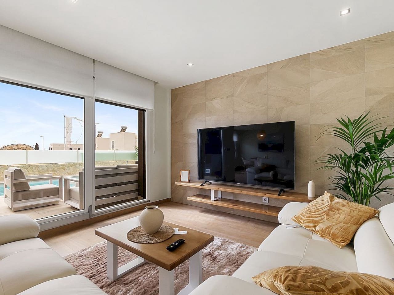 3 bedroom Villa for sale in Rojales with pool - € 649,000 (Ref: 9318338)