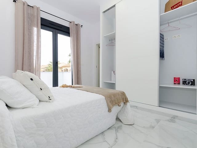 3 sypialnia Willa na sprzedaż w La Torreta, Torrevieja z basenem - 409 000 € (Ref: 9318342)