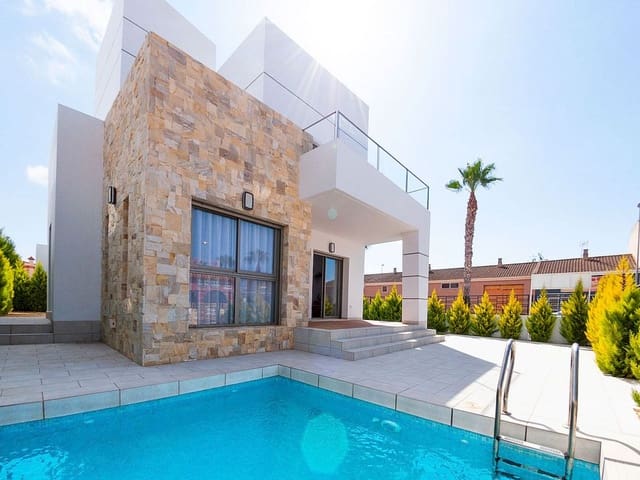 3 bedroom Villa for sale in Los Alcázares with pool - € 544,841 (Ref: 9318368)